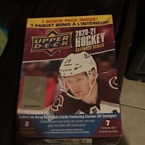 2020-21 Hockey Card Pack - Purple